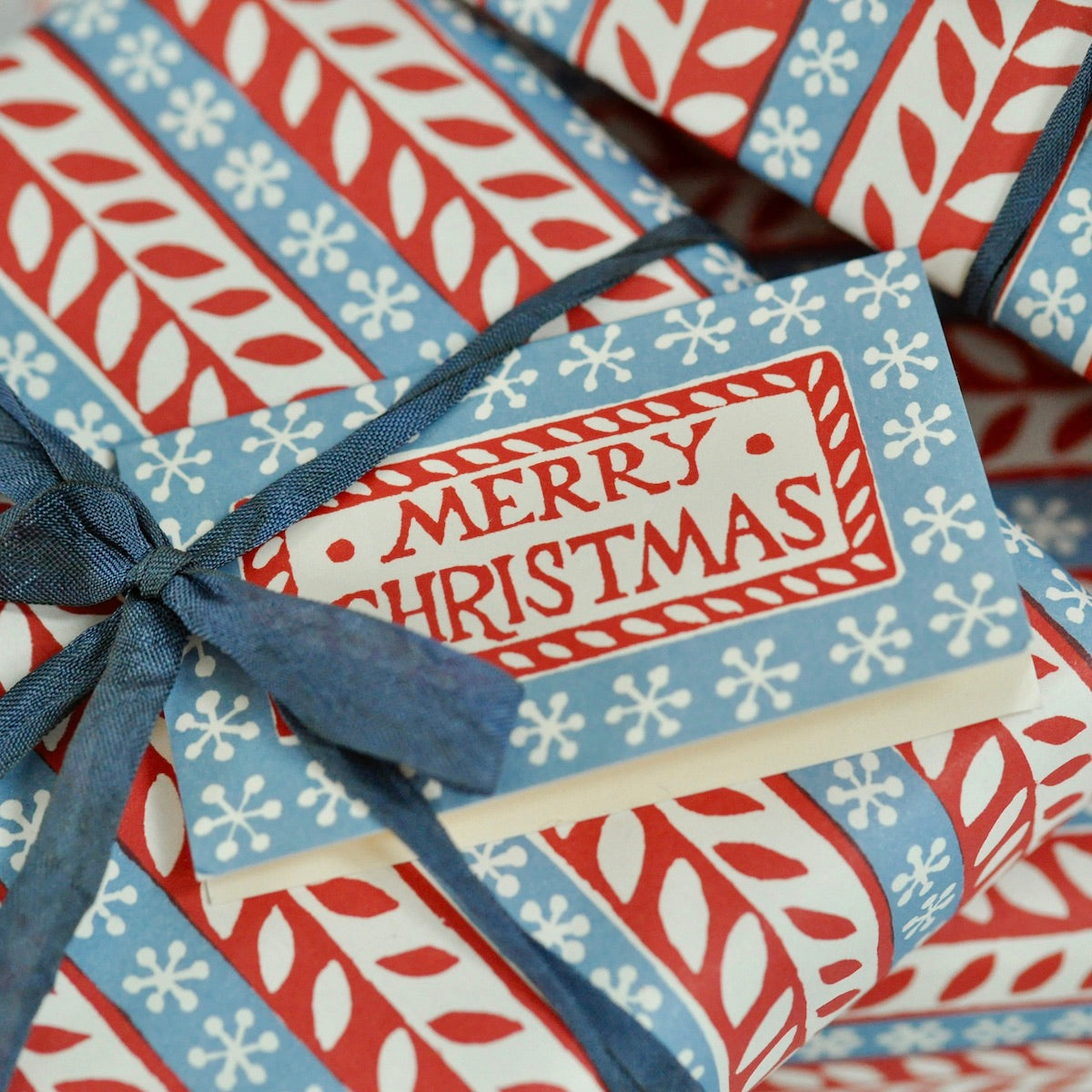 Pack of Merry Christmas Gift Cards Red and Blue - THE BRISTOL ARTISAN