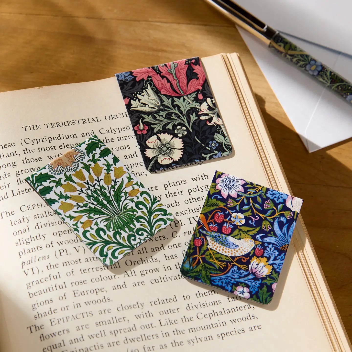 William Morris Magnetic Bookmark Set - THE BRISTOL ARTISAN
