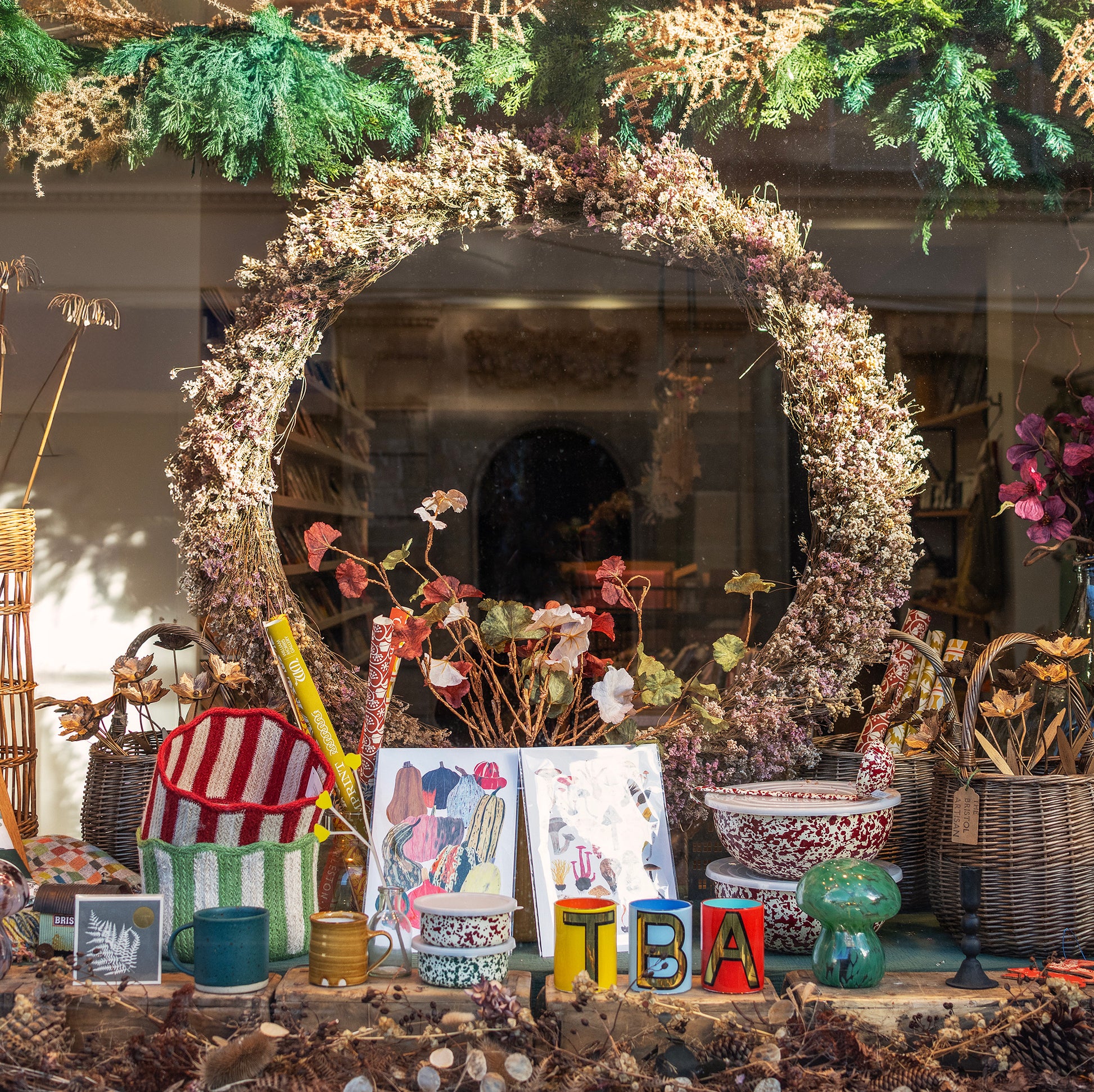 Limonium Dried Flower Wreath - THE BRISTOL ARTISAN