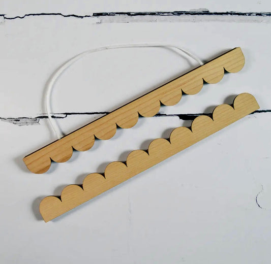 A3 Scalloped Picture / Poster Hanger - THE BRISTOL ARTISAN