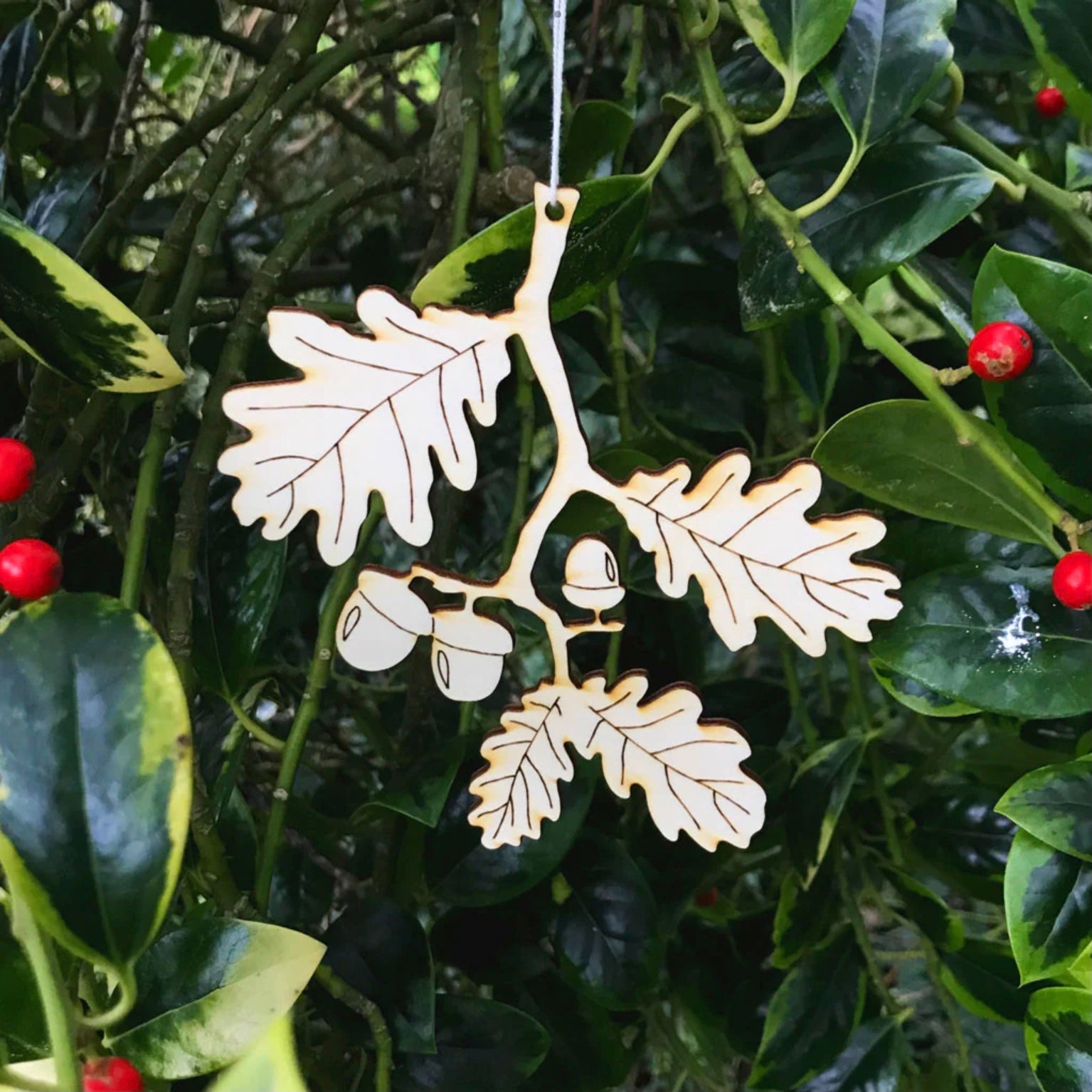 Oak leaves with acorn decoration - layered poplar eco plywood - The Bristol Artisan Handmade Sustainable Gifts and Homewares.