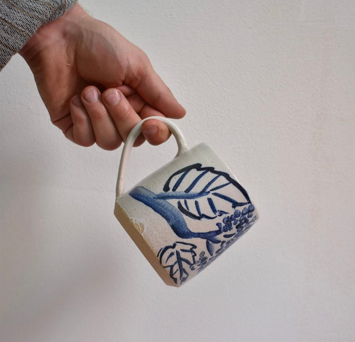Hydrangea Stoneware Mug - THE BRISTOL ARTISAN