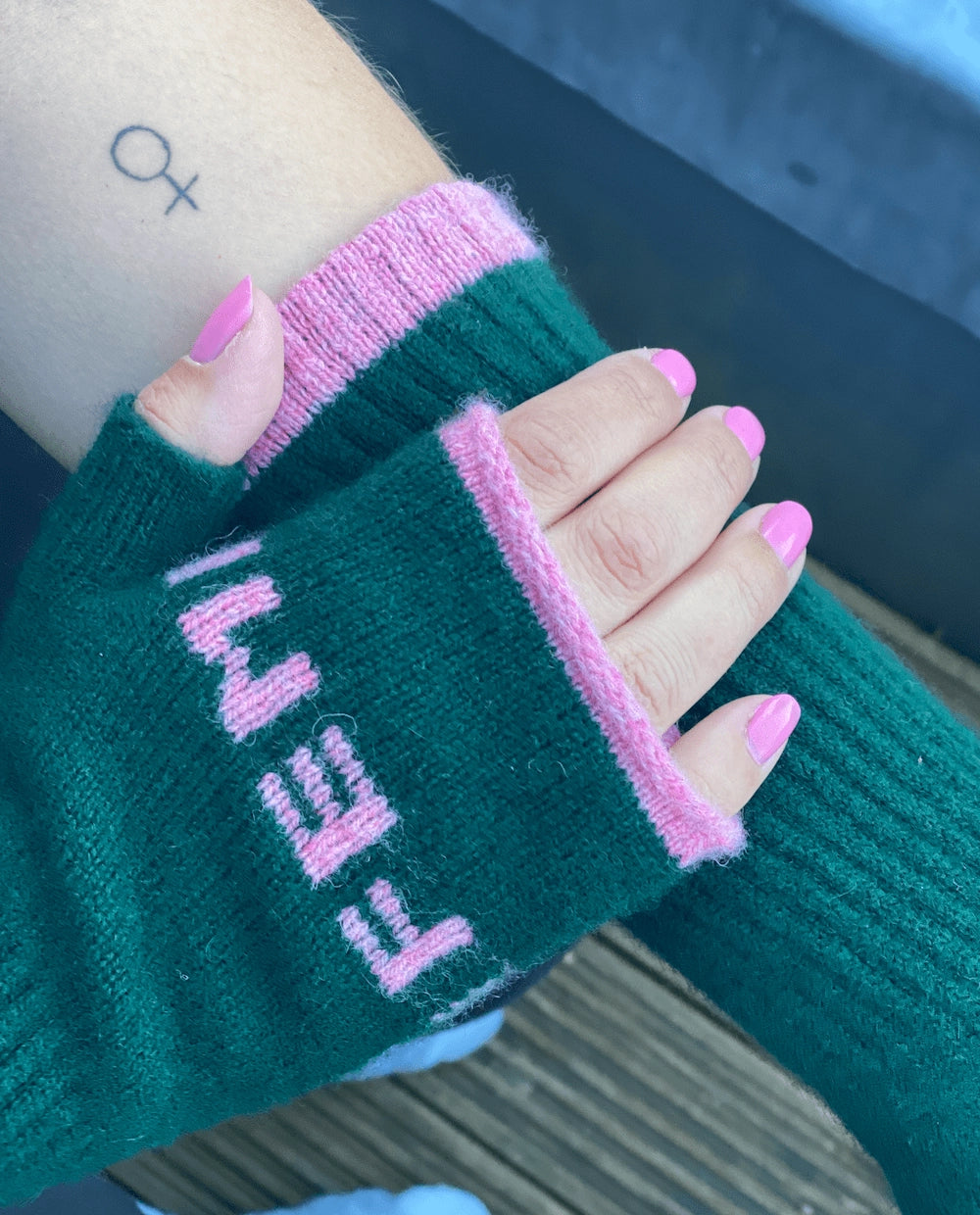 Feminist Fingerless Mittens - Forest Green & French Rose - THE BRISTOL ARTISAN