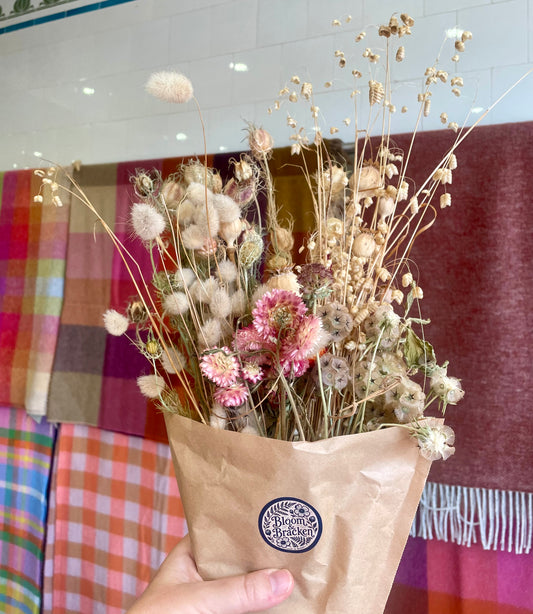 Medium Dried Flower Bouquet, Grown in Bristol - THE BRISTOL ARTISAN